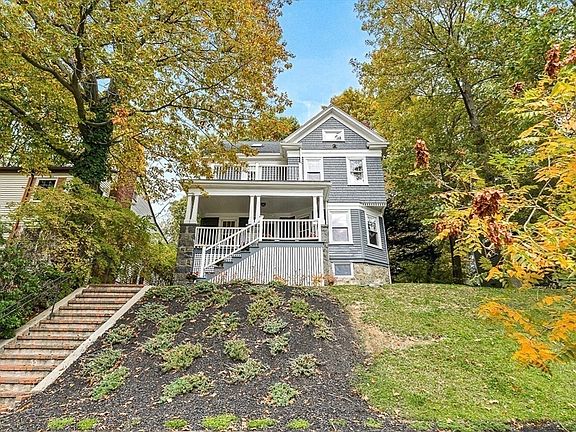 2nd image of 55 Redlands Rd