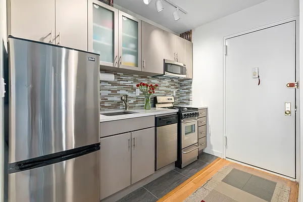 Sold by Douglas Elliman | media 3