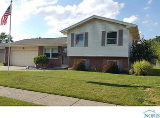338 W Arthur Dr, Bryan, OH 43506