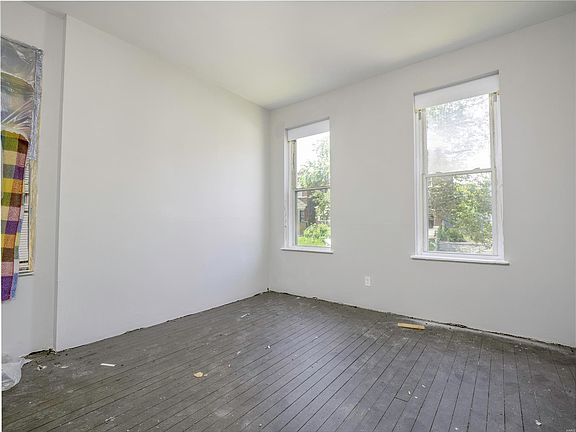 5th image of 4134 Oregon Ave