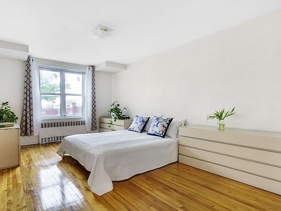 5th image of 3315 81st St APT 1C