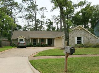 903 Oak Leaf Ave, La Porte, TX 77571