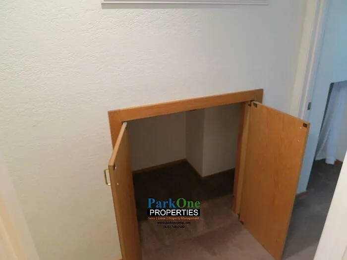 905 Colina Ct — Photo 13