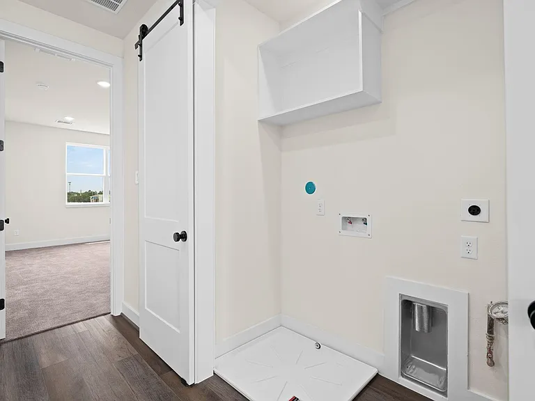 3905 Pinemont Dr #F — Photo 31