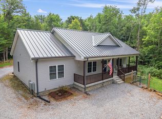 715 Bowling Branch Rd, Cottontown, TN 37048