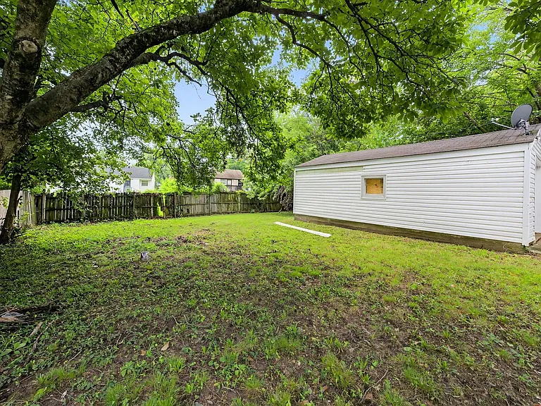 416 Crawford Rd — Photo 19