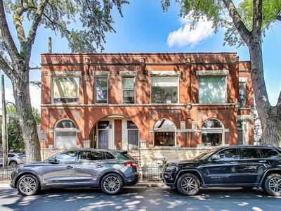 1142 W Schubert Ave #3, Chicago, IL, 60614