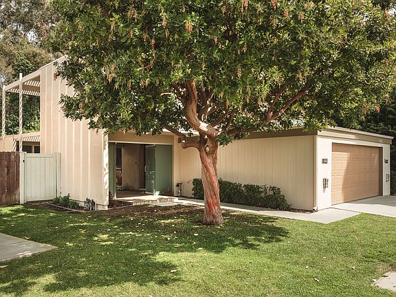 3rd image of 4142 Del Mar Ave