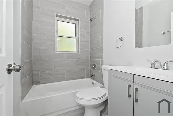 7655 S Lowe Ave #1 — Photo 5