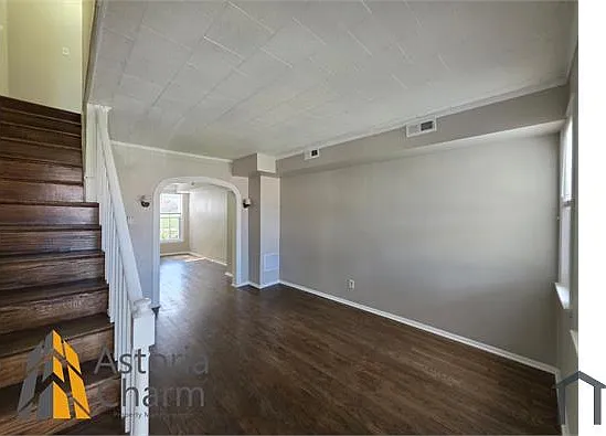 1418 Dukeland St — Photo 23