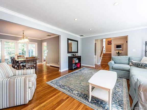 4th image of 29 Morewood Oaks