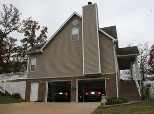 98 Emerald Dr, Maumelle, AR 72113