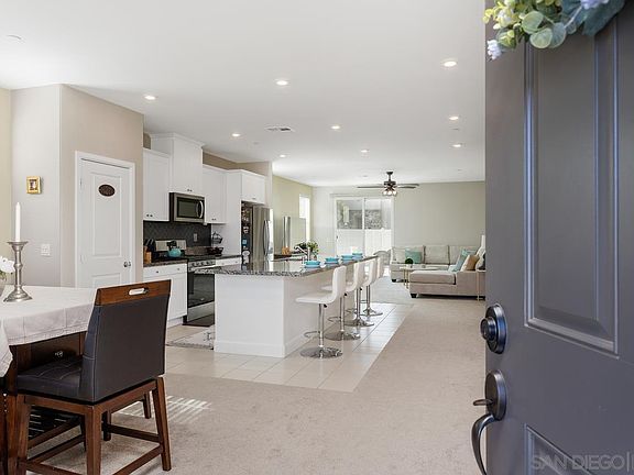 4th image of 27705 Heritage Ln