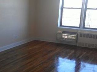 9719 129th St, South Richmond Hill, NY 11419