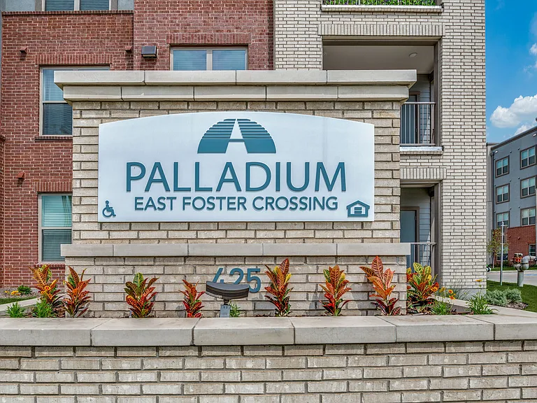 Palladium East Foster Crossing — Photo 14