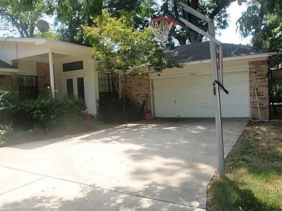 4th image of 605 Wildgrove Dr