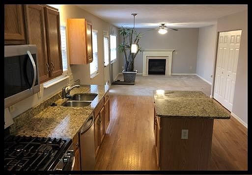 3rd image of 8042 Laurelwood Dr