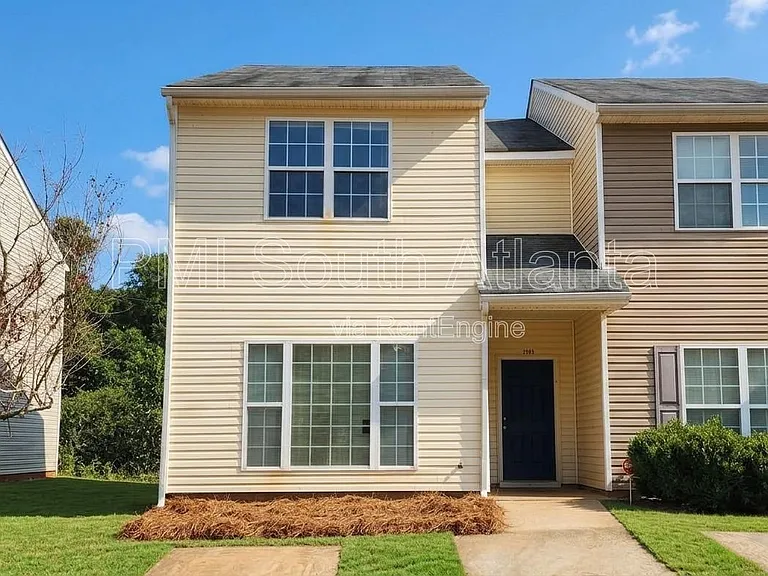 1749 Carrington Dr — Photo 1
