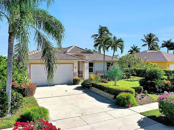 2nd image of 289 Marquesas Ct