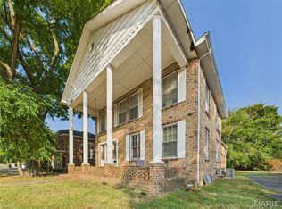 114 W North St, Sikeston, MO 63801