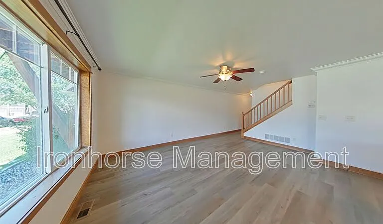 5471 Glenellen Dr #4 — Photo 4