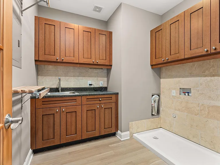 10204 Echoridge Dr — Photo 21