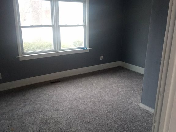 3rd image of 620 Bush St