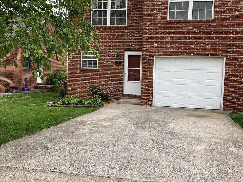 1st image of 107 Parker Ln