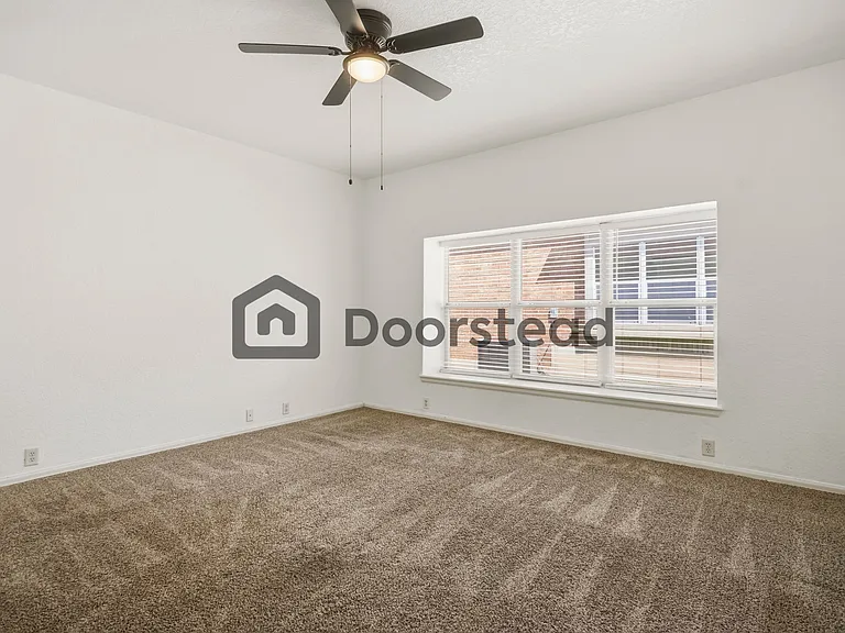 4802 James Gaines — Photo 18