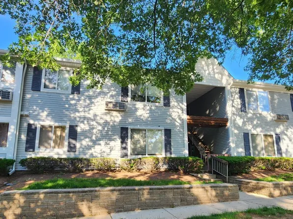 18 Steeplechase Ct, Somerset, NJ 08873