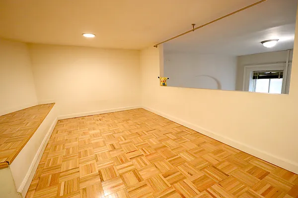 Rented by Corcoran | media 10