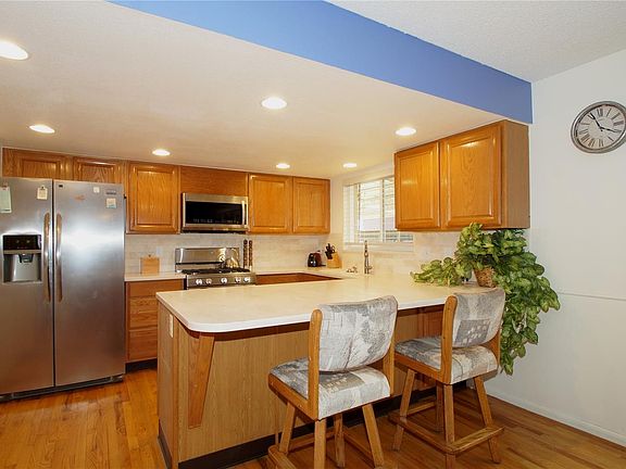 3rd image of 9123 E Oxford Dr
