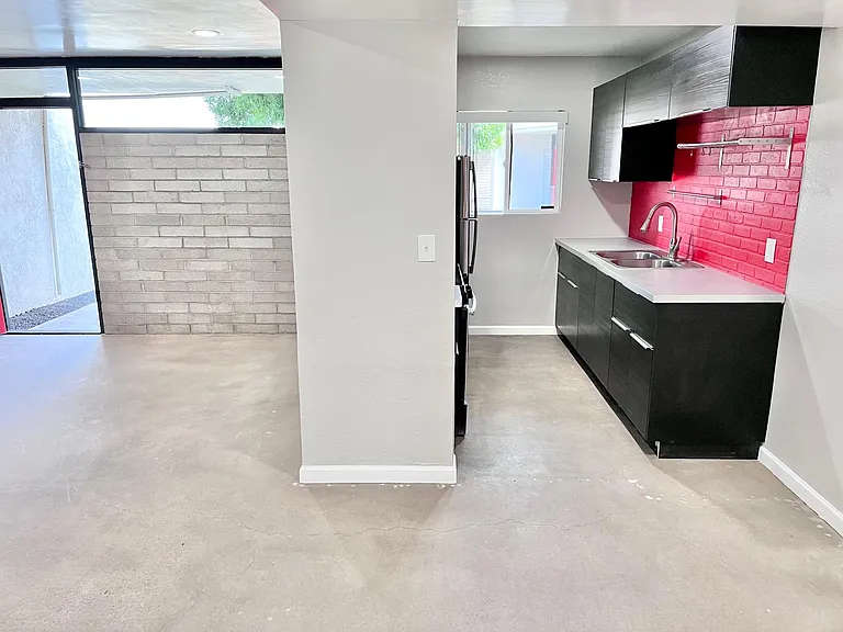 445 W Osborn Rd #15 — Photo 17