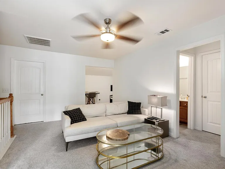 2349 Traemoor Village Pl — Photo 17