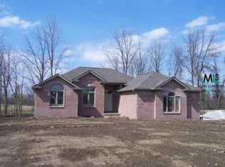 6583 General Squire, Almont, MI 48003