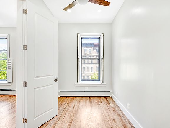3rd image of 1386 Dean St #3