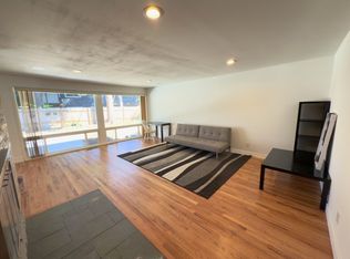 16621 Lake Hills Blvd, Bellevue, WA 98008