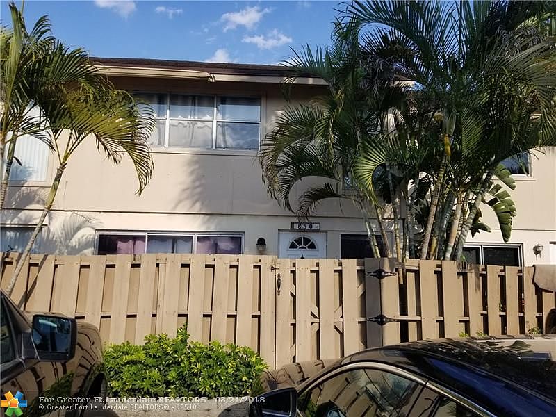 1st image of 850 NW 81st Ter #4
