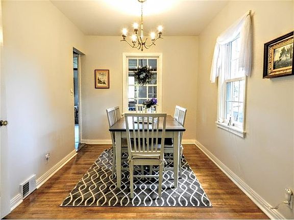 4th image of 503 Arch Ave