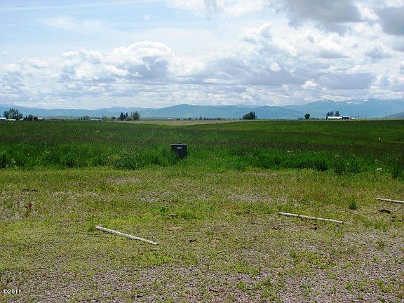 5th image of 8 Penfield Lane Acres
