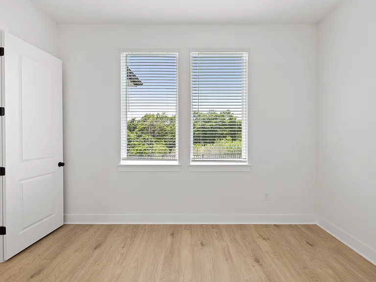 1608 Kit Cir — Photo 29