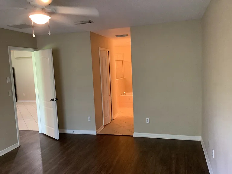 376 Johns Creek Pkwy — Photo 8