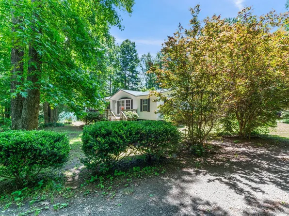 6592 Pebble Ln, Oxford, NC 27565