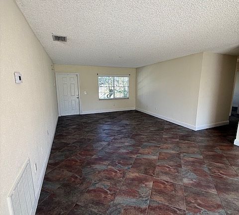 5th image of 1826 SE Dranson Cir