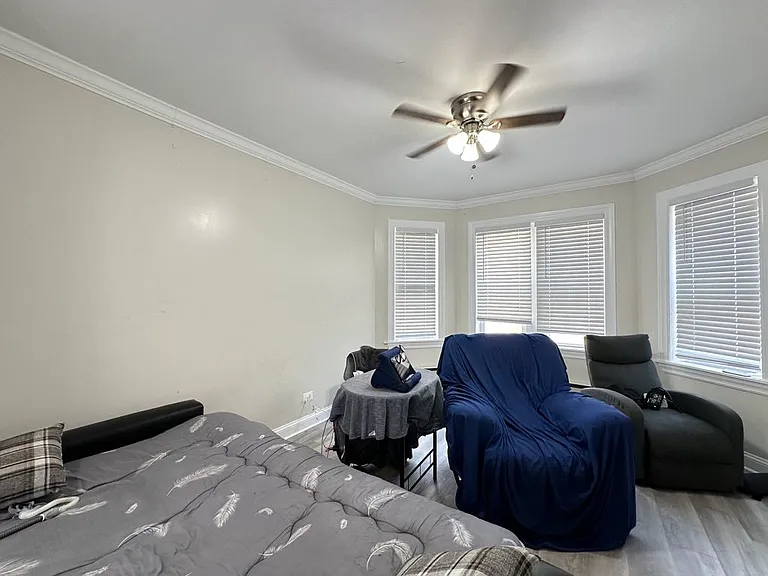 3817.5 N Greenview Ave #W3 — Photo 12