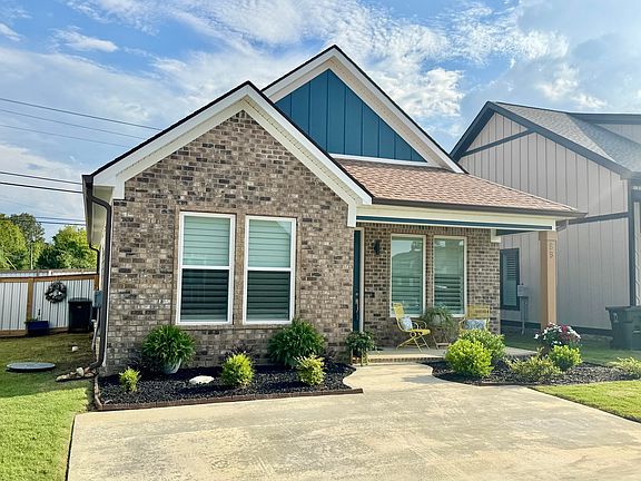 2nd image of 89 Idle Place Cir
