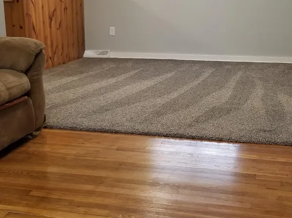 3 N Union Ave, Urbana, IA 52345