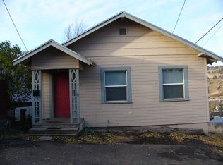 714 N 3rd St, Klamath Falls, OR 97601