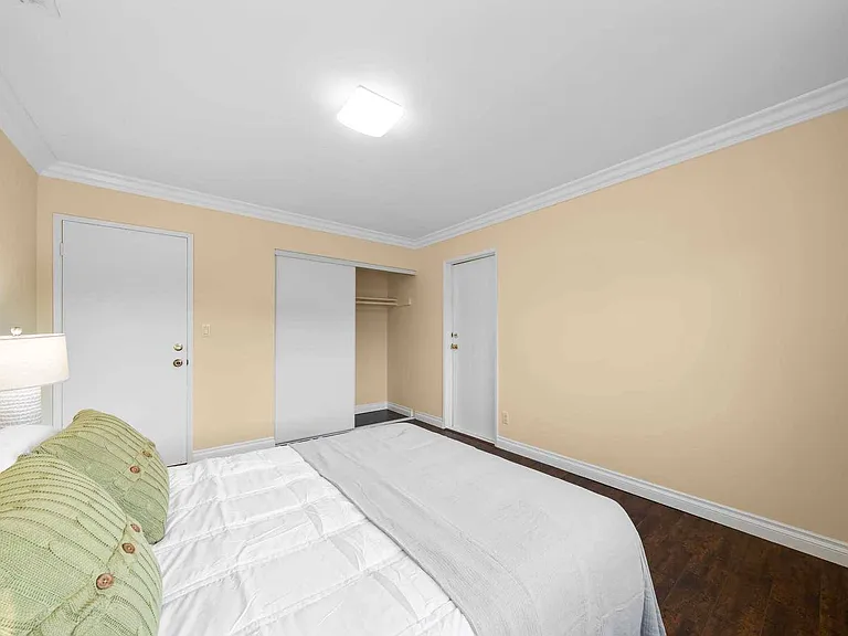 416 Camaritas Dr — Photo 12