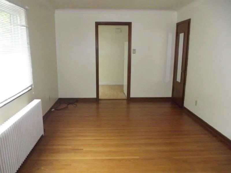 1 bed, $700 — Photo 3